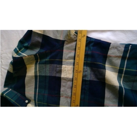 J CREW OXFORD LONG SLEEVE BUTTON
DOWN SLIM FIT PLAID SHIRT SIZE XL - Picture 4 of 5